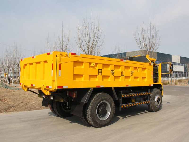  25噸四不像運(yùn)輸車(chē)
